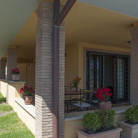 Domus Traiani Fiumicino Hotel Ngoại thất bức ảnh