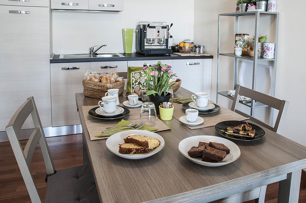 Domus Traiani Fiumicino Hotel Ngoại thất bức ảnh